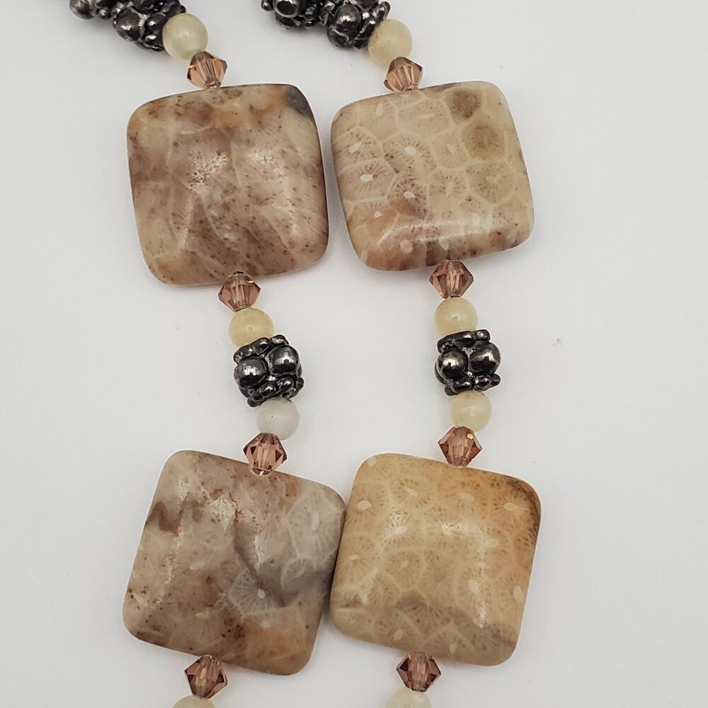 Artisan Hand Crafted Fossil Petoskey Stone Crystal Silver Tone Necklace 18" - Picture 6 of 10